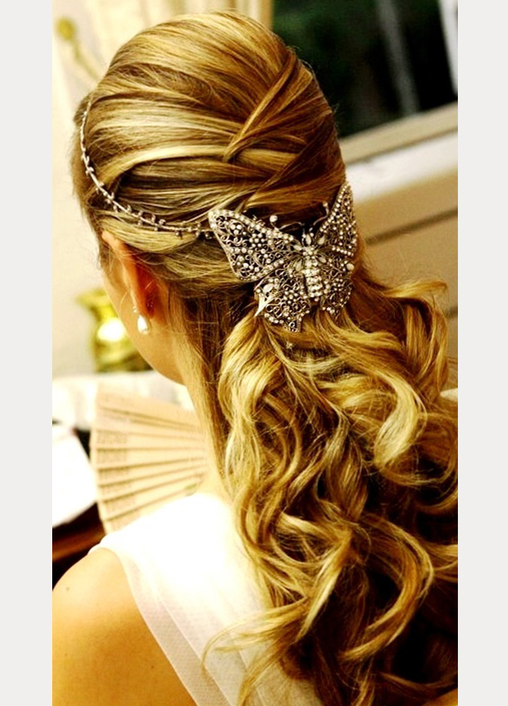 Crisscross Wedding Hair So Cool You'll Want To Copy ~ we ♥ this! moncheribridals.com 