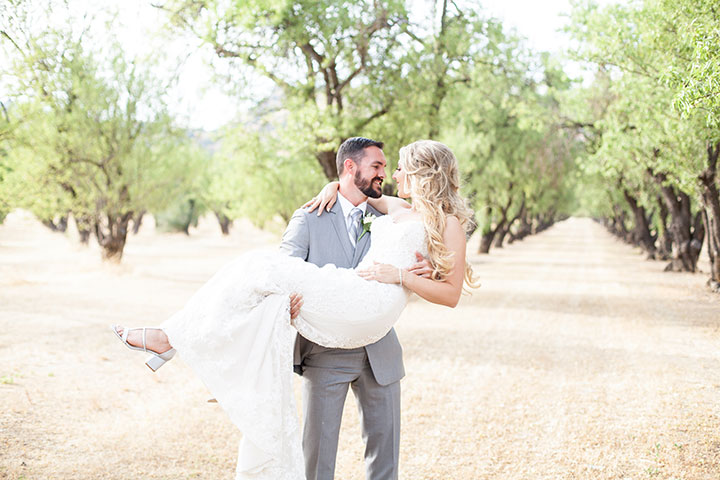 A Rustic, Elegant Wedding Amid The Backdrop of The Sutter Buttes