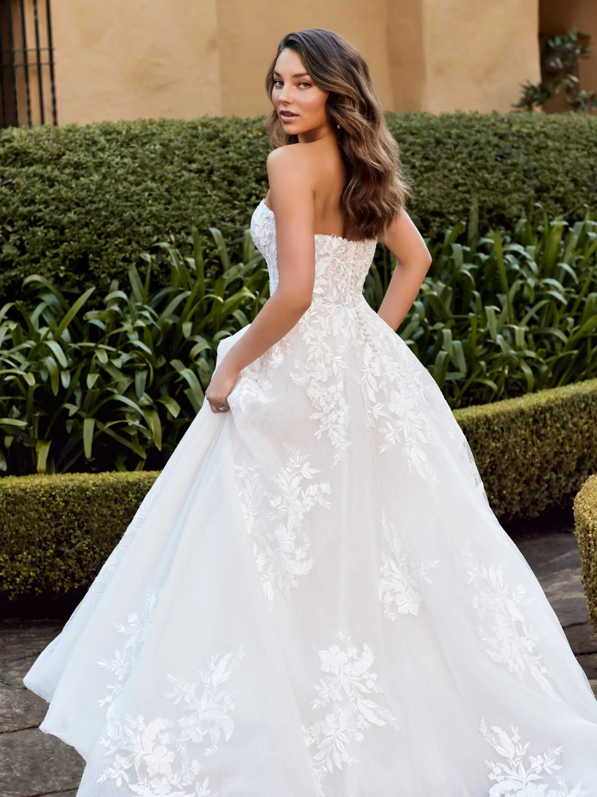 Off-Shoulder Lace Ball Gown Wedding Dress Aisling | Style Y3112