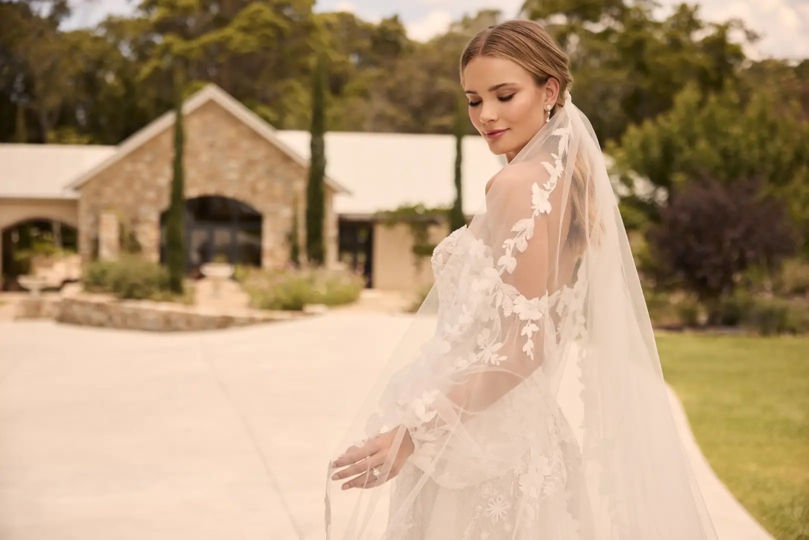 Enchanting Bridal Veil Accessory ST640VEIL | Style ST640VEIL