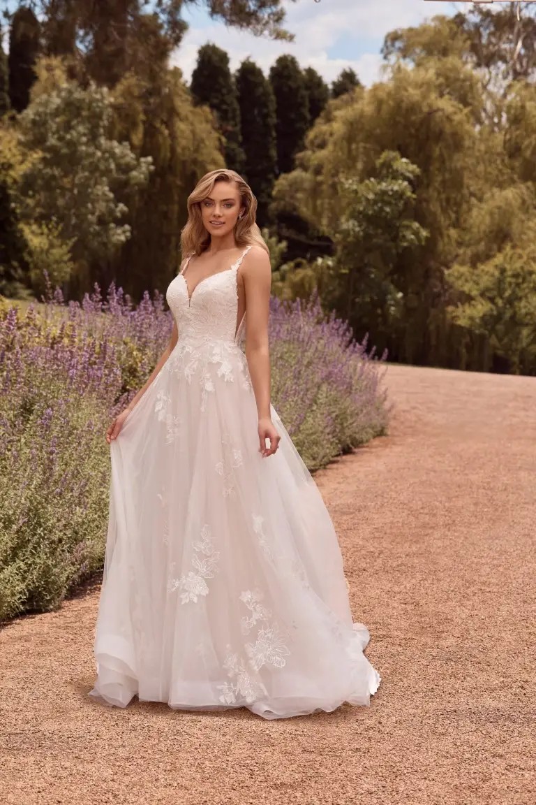 sophia tolli fall 2021 wedding gown