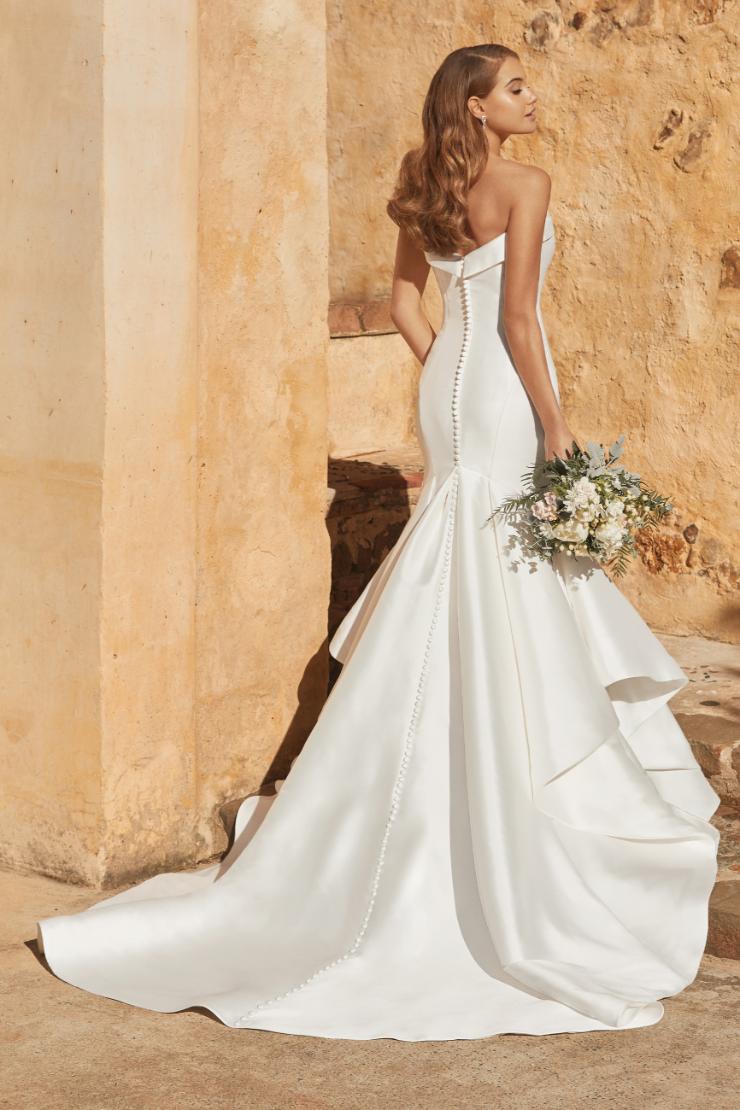 Zhizel Size 12 Wedding Dress - Pearl Bridal