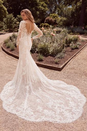 Lace Long Sleeve V-Neck Wedding Dress Julianna $2 thumbnail