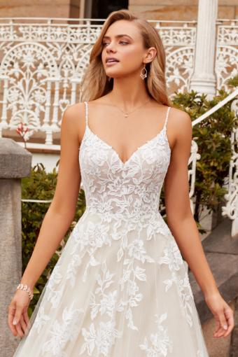 Floral Lace Wedding Dress with A-Line Skirt Arabelle $2 thumbnail