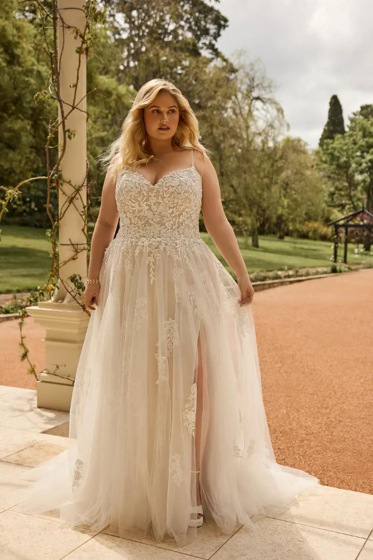 Enchanting Wedding Gown with Sexy Skirt Slit Yianna #$3 picture