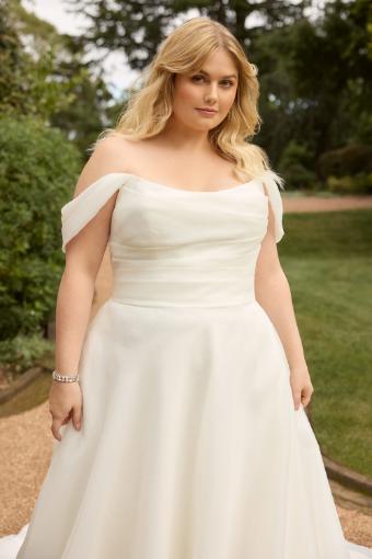 Off-Shoulder Princess Wedding Dress With Pockets RIANNE $0 Ivory thumbnail
